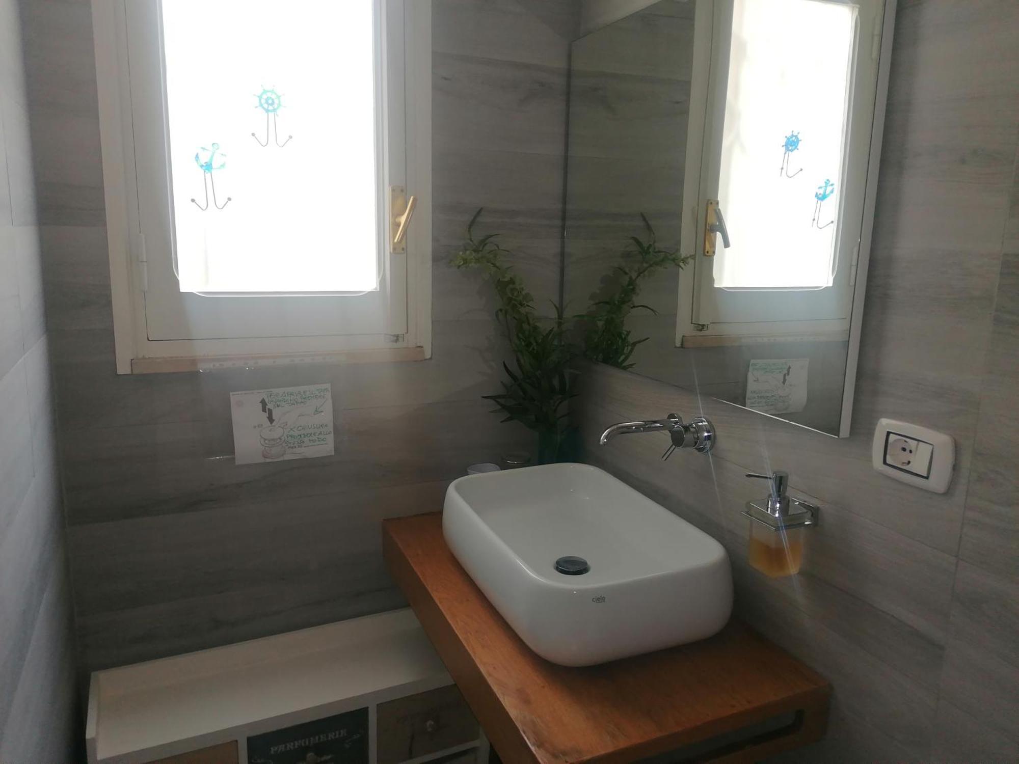 Travel And Living Hotel Trani Ngoại thất bức ảnh
