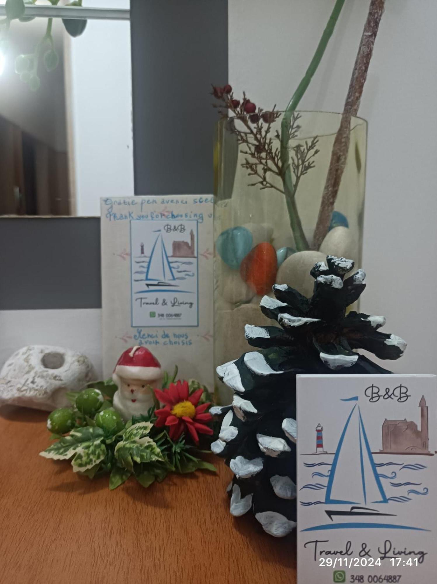Travel And Living Hotel Trani Ngoại thất bức ảnh