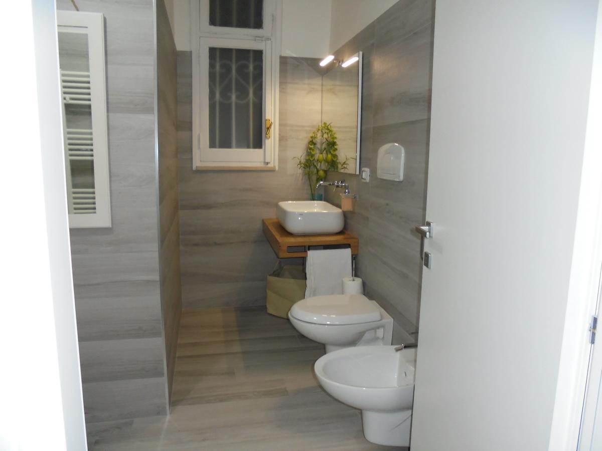 Travel And Living Hotel Trani Ngoại thất bức ảnh