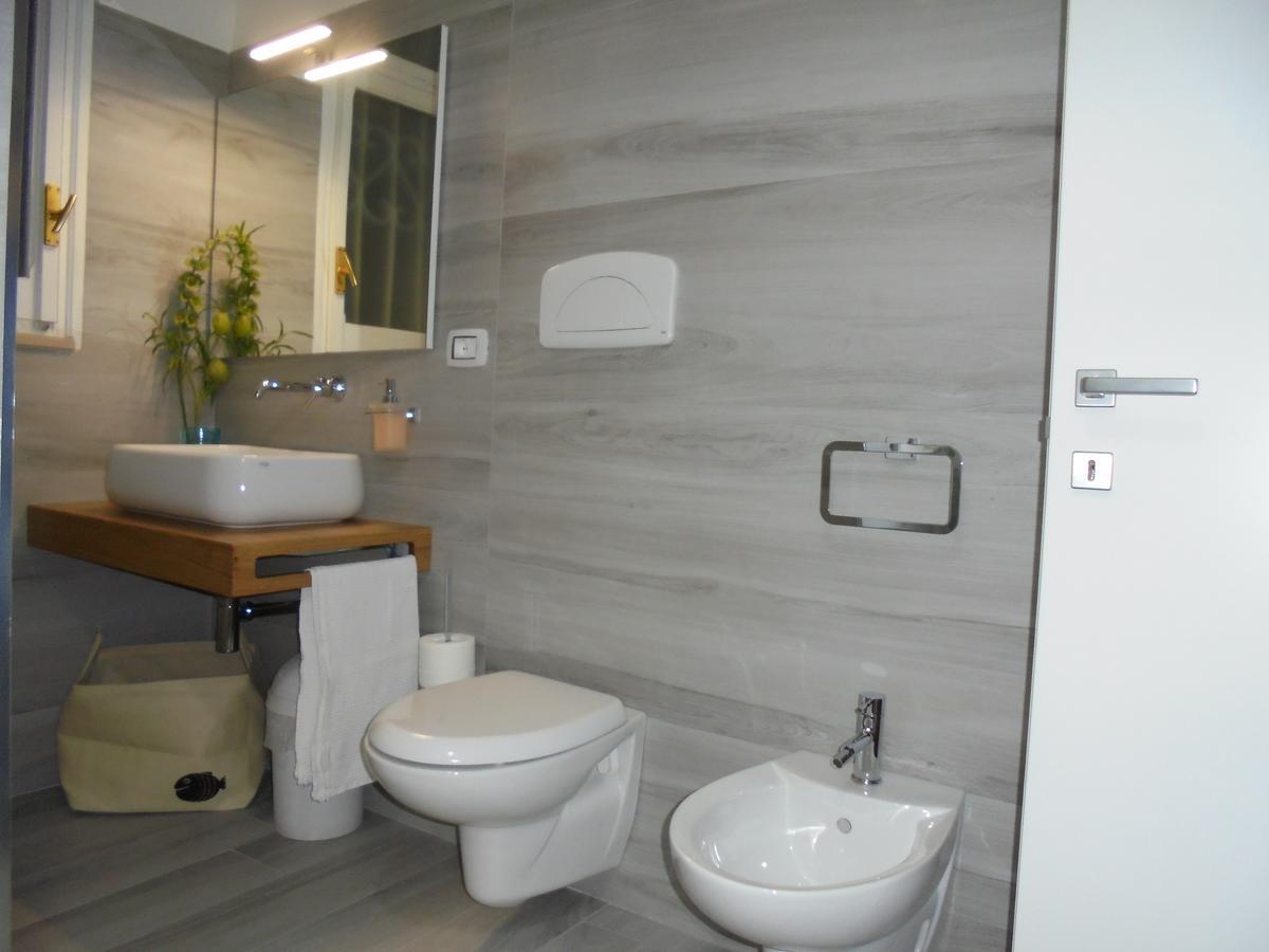 Travel And Living Hotel Trani Ngoại thất bức ảnh